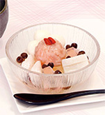 桃の白玉あんみつ